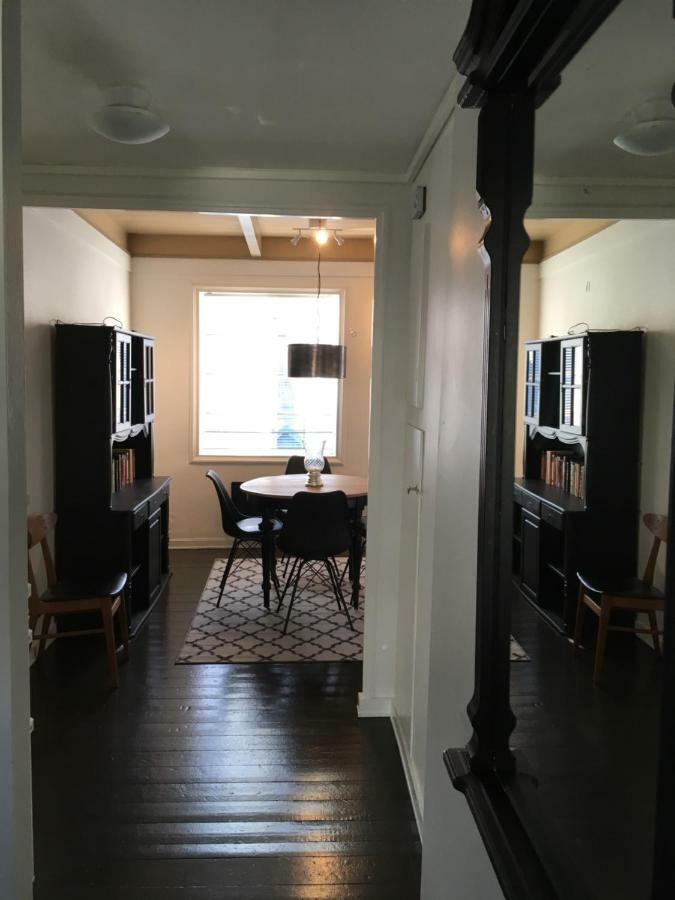 Ellingsens Apartment เอเกอร์ชุนด์ ภายนอก รูปภาพ